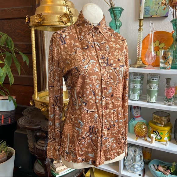 1970s Botanical, Deer, and Bird Tapestry Print Vintage Button Down - Picture 5 of 7